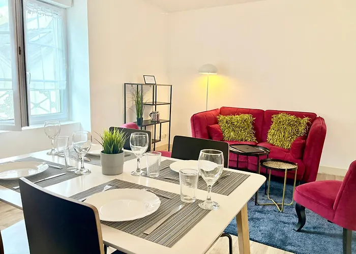 Hypercentre - 2 - Proche Commerces شقة *